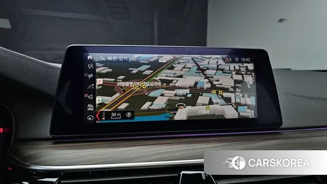 BMW 5 Series (G30) 2019 Белый из Кореи, фото 5