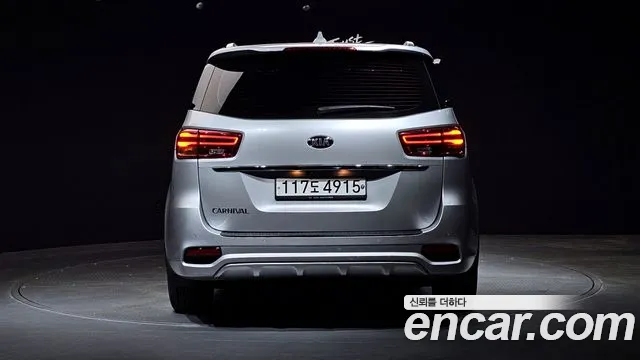 Kia The New Carnival 2019 Серебристо-серый из Кореи, фото 5