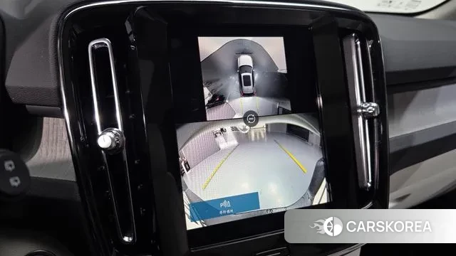 Volvo XC40 2023 Белый из Кореи, фото 5