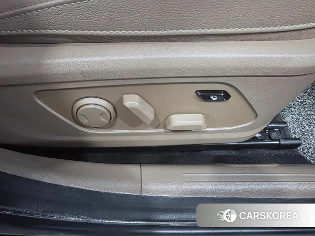 Kia K8 Hybrid 2023 Черный из Кореи, фото 5