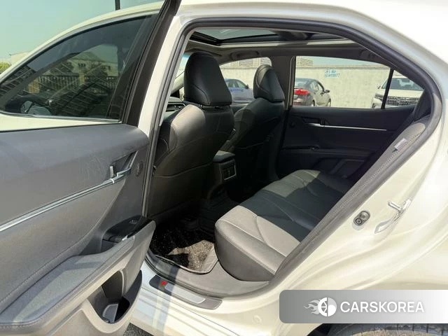 Toyota Camry 2022 Белый из Китая, фото 5