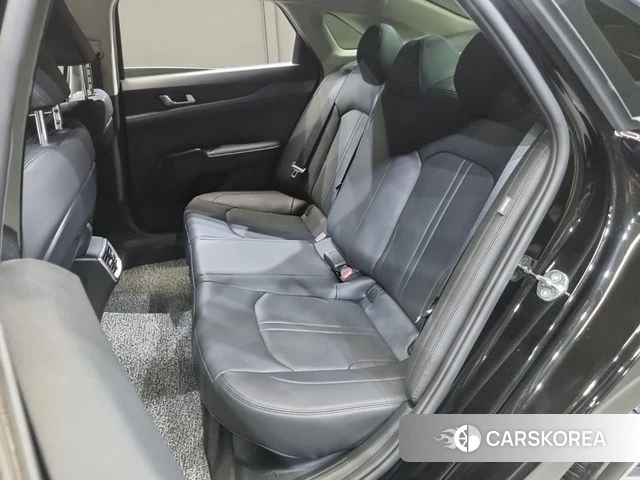Kia K5 Hybrid 3rd Generation 2023 Черный из Кореи, фото 5