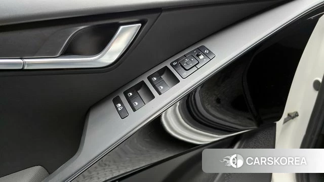 Kia Di Ol Nu Niro 2022 Белый из Кореи, фото 5