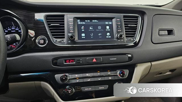 Kia The New Carnival 2018 Серый из Кореи, фото 5