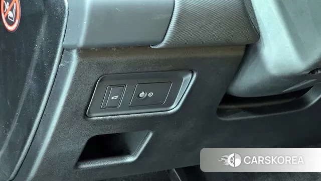 Land Rover Discovery 5 2025 Черный из Кореи, фото 5