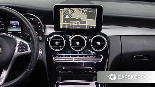 Mercedes-Benz C-Class W205 2018 Белый из Кореи, фото 5