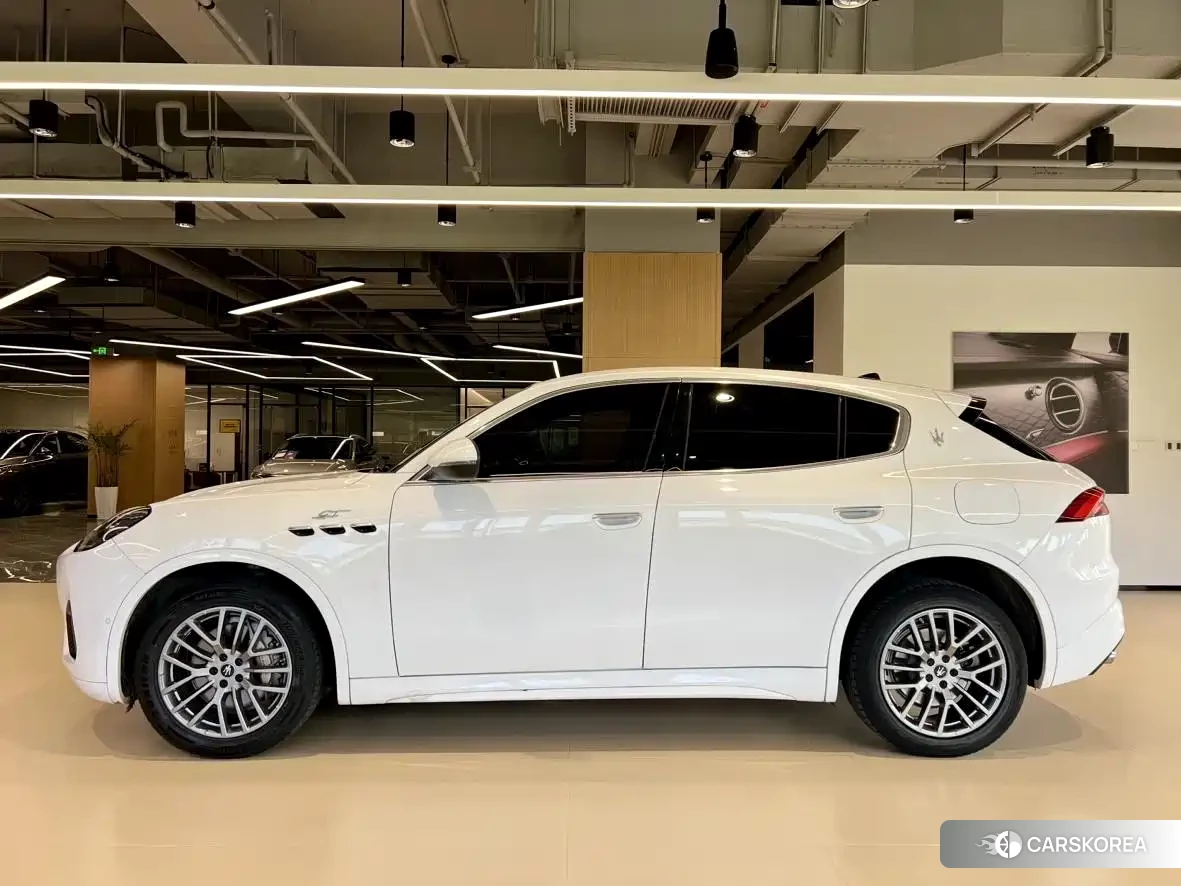 Maserati Grecale 2022 Белый из Китая, фото 5