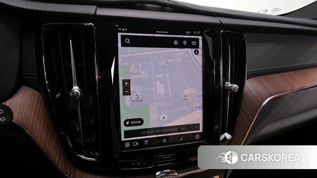 Volvo XC60 second Generation 2023 Белый из Кореи, фото 5