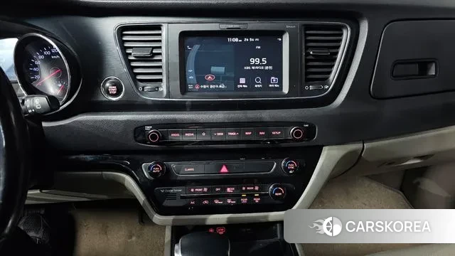 Kia The New Carnival 2019 Белый из Кореи, фото 5