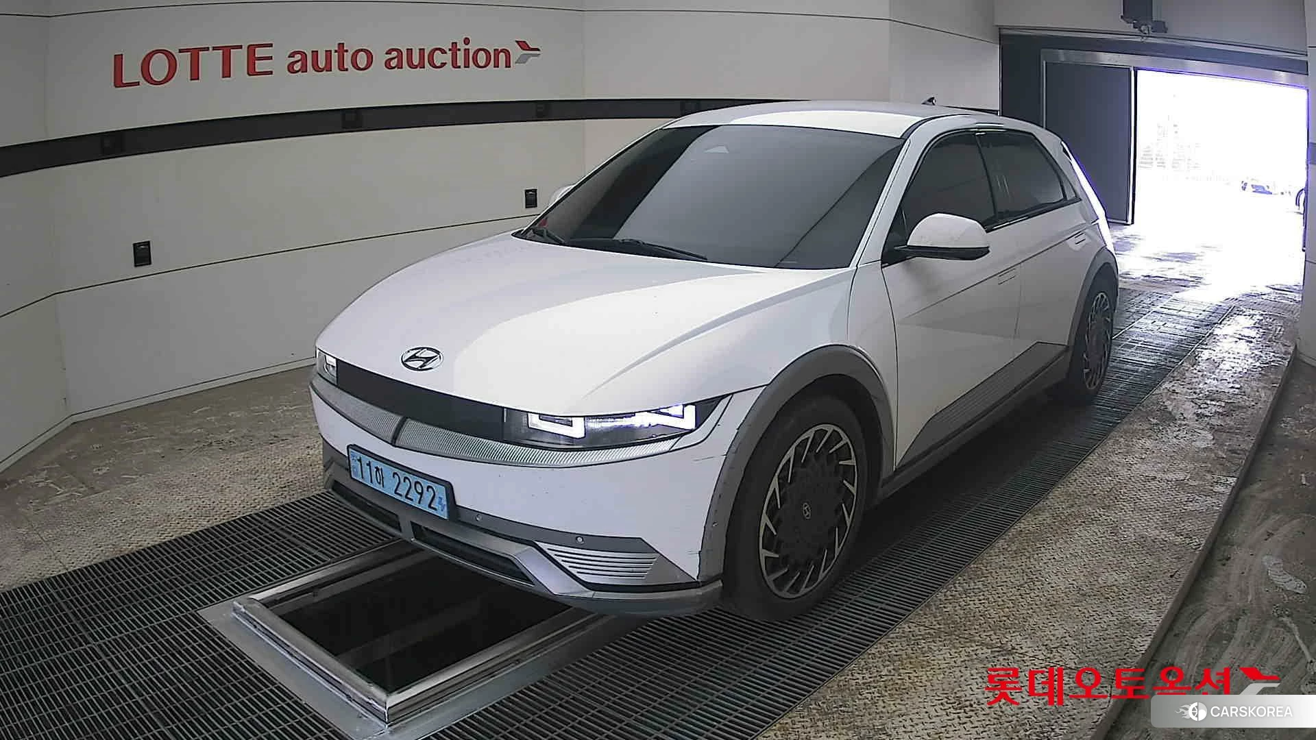 Hyundai IONIQ 5 2023 Atlas White из Кореи, фото 5