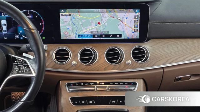 Mercedes-Benz E-Class W213 2021 Белый из Кореи, фото 5