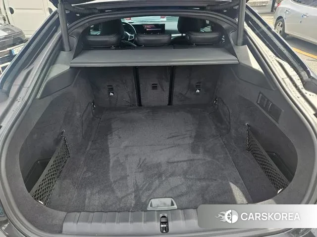 BMW i4 2022 Черный из Кореи, фото 5