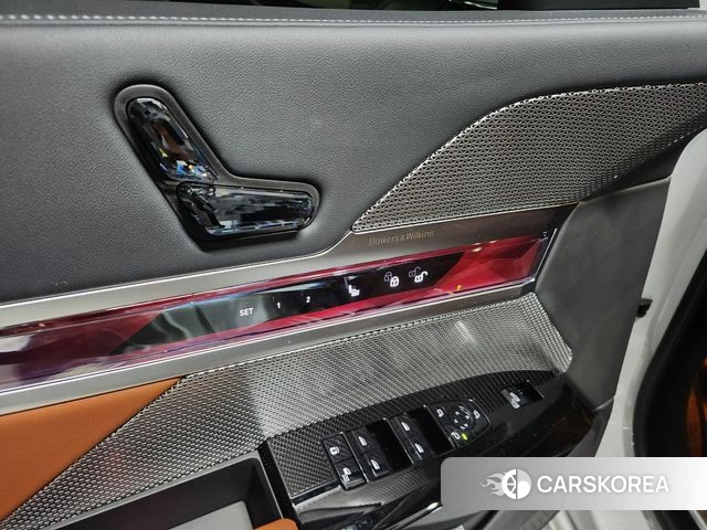 BMW 7 Series (G70) 2025 Белый из Кореи, фото 5