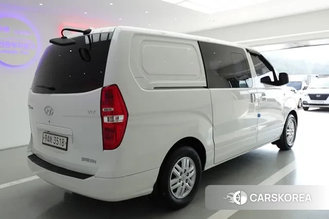 Hyundai The New Grand Starex 2019 Белый из Кореи, фото 5