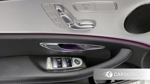 Mercedes-Benz E-Class W213 2021 Белый из Кореи, фото 5