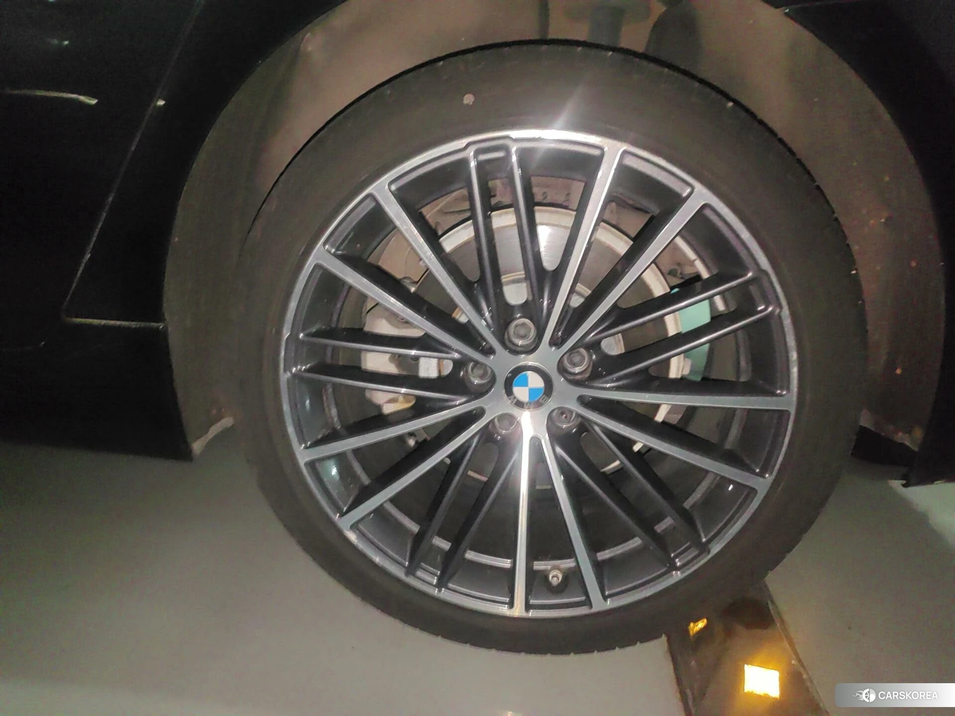 BMW 5 series 2021 Черный из Китая, фото 5