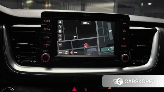 Kia Stonic 2018 Белый из Кореи, фото 5