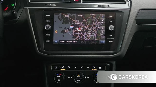 Volkswagen Tiguan second Generation 2019 Белый из Кореи, фото 5