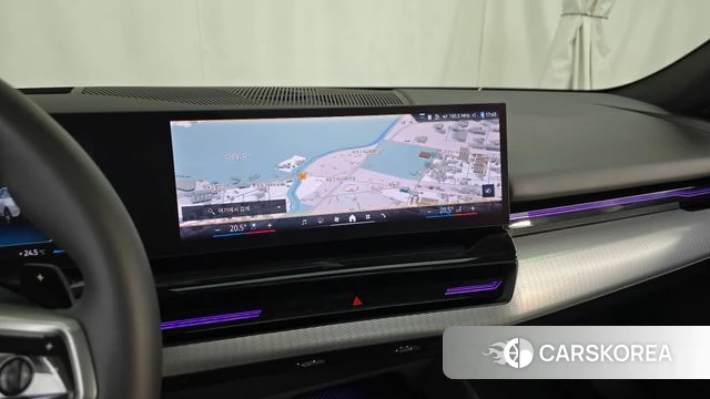 BMW 5 Series (G60) 2024 Белый из Кореи, фото 5