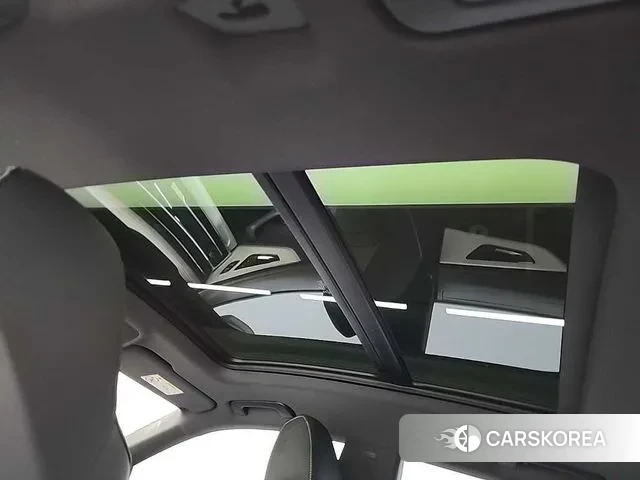 Audi Q8 (4M) 2023 Серебристо-серый из Кореи, фото 5