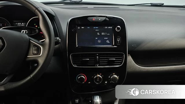 Renault Korea (Samsung) Clio 2018 Серый из Кореи, фото 5