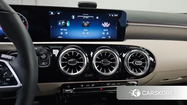 Mercedes-Benz A-Class W177 2025 Черный из Кореи, фото 5