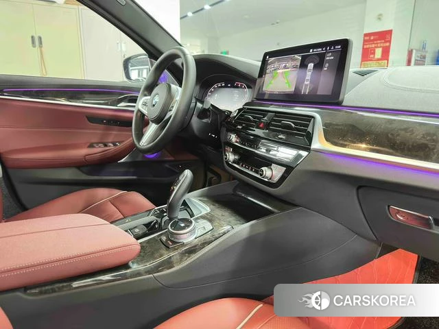 BMW 5 series 2021 Черный из Китая, фото 5