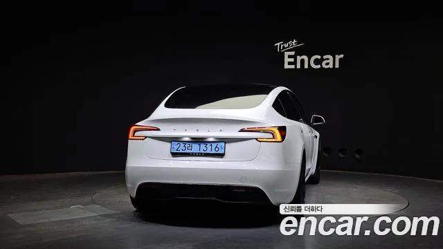 Tesla Model 3 2024 Белый из Кореи, фото 5