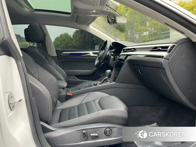 Volkswagen CC 2023 Белый из Китая, фото 5