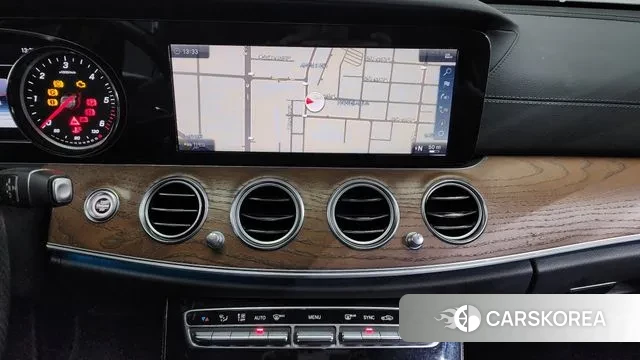 Mercedes-Benz E-Class W213 2018 Серый из Кореи, фото 5