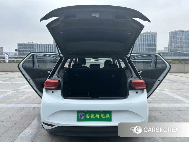 Volkswagen ID.3 2022 Белый из Китая, фото 5