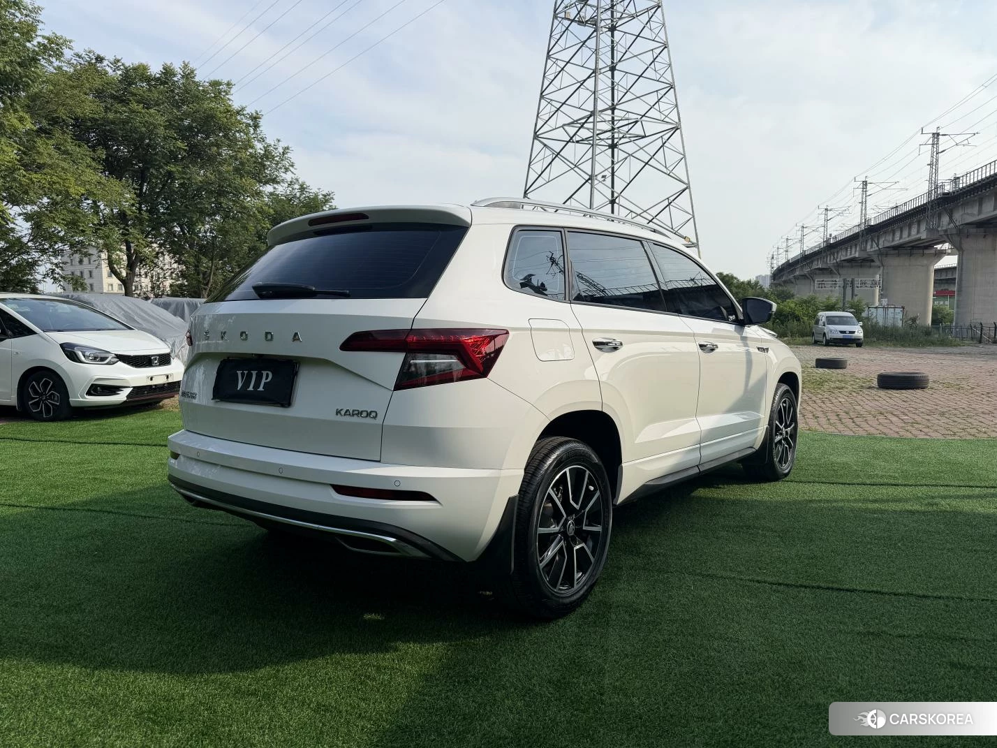 Skoda Krok 2022 Белый из Китая, фото 5