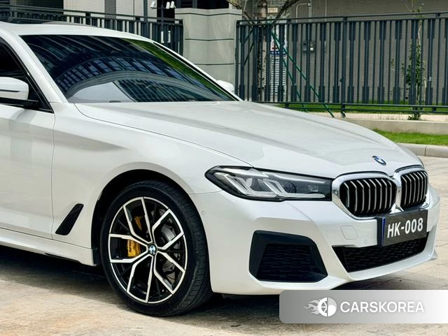 BMW 5 series 2022 Белый из Китая, фото 5