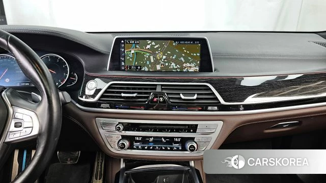 BMW 7 Series (G11) 2018 Синий из Кореи, фото 5