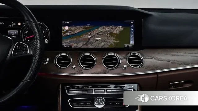 Mercedes-Benz E-Class W213 2018 Белый из Кореи, фото 5