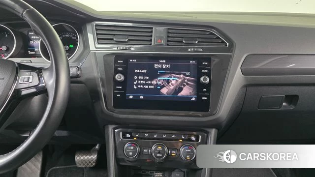 Volkswagen Tiguan second Generation 2018 Белый из Кореи, фото 5