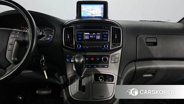 Hyundai The New Grand Starex 2019 Серебристо-серый из Кореи, фото 5