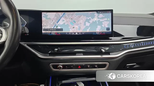 BMW X7 (G07) 2023 Белый из Кореи, фото 5