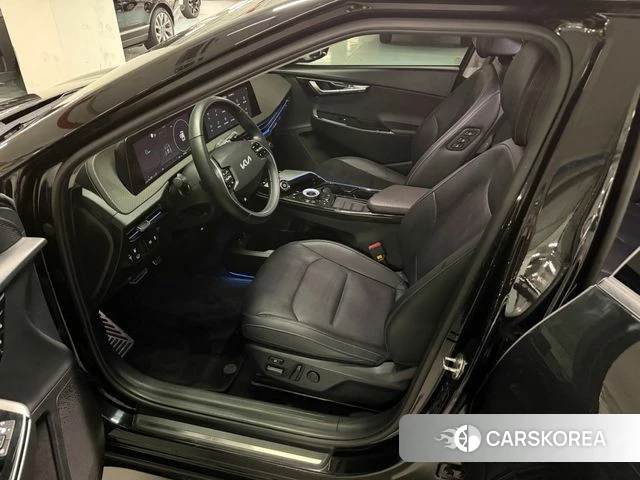 Kia EV6 2022 Черный из Кореи, фото 5