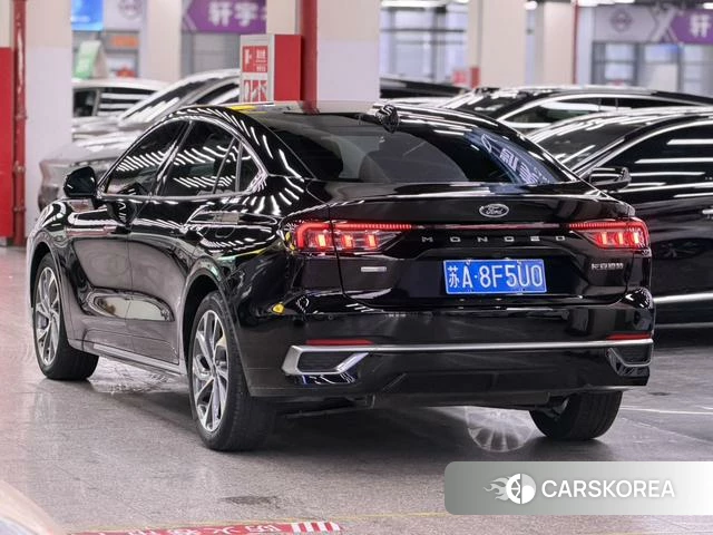 Ford Mondeo 2022 Черный из Китая, фото 5