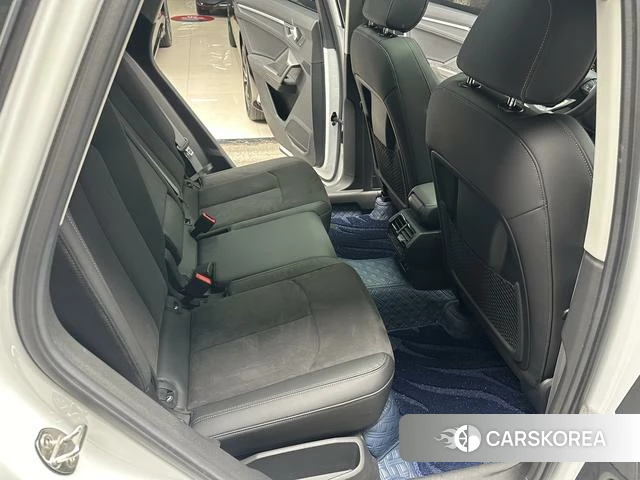 Audi Q3 2022 Белый из Китая, фото 5