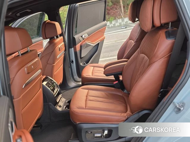BMW X7 (G07) 2026 Небесно-голубой из Кореи, фото 5