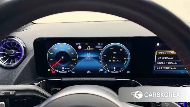 Mercedes-Benz GLA - Class H247 2023 Черный из Кореи, фото 5