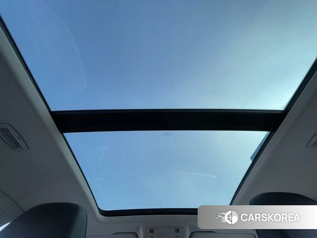 Skoda Krok 2022 Белый из Китая, фото 5
