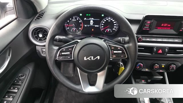 Kia The New K3 2nd generation 2022 Белый из Кореи, фото 5