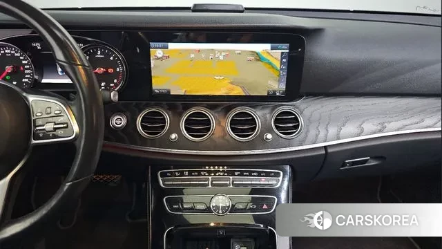 Mercedes-Benz E-Class W213 2020 Белый из Кореи, фото 5