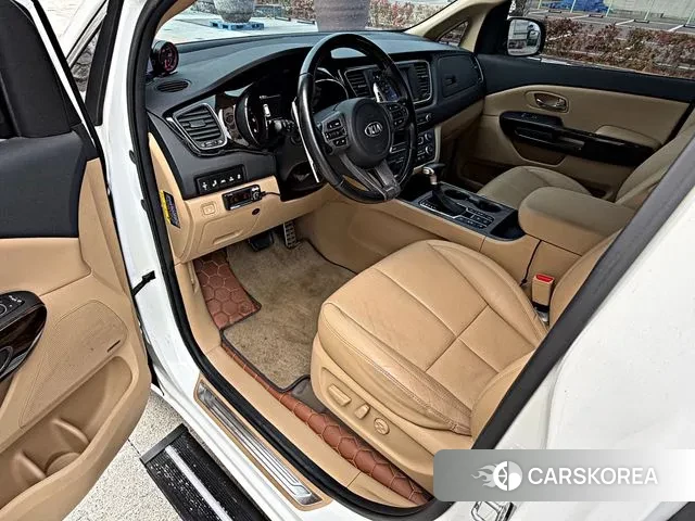 Kia The New Carnival 2018 Белый из Кореи, фото 5
