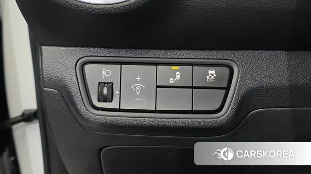 Kia The New K3 2nd generation 2023 Белый из Кореи, фото 5