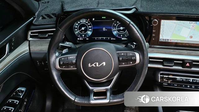 Kia K5 3rd generation 2023 Серый из Кореи, фото 5