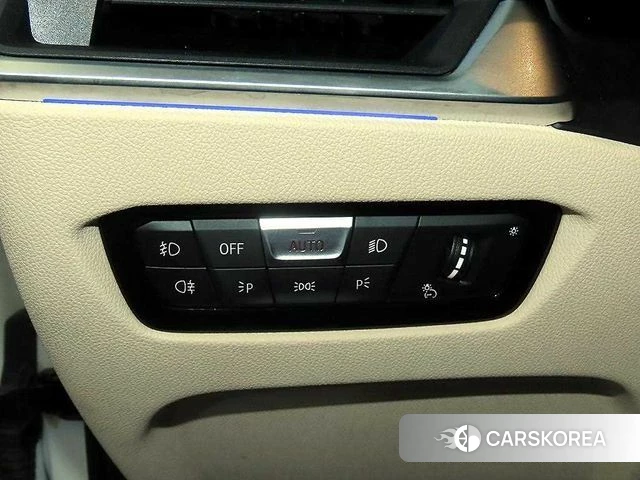 BMW 3 Series (G20) 2022 Белый из Кореи, фото 5